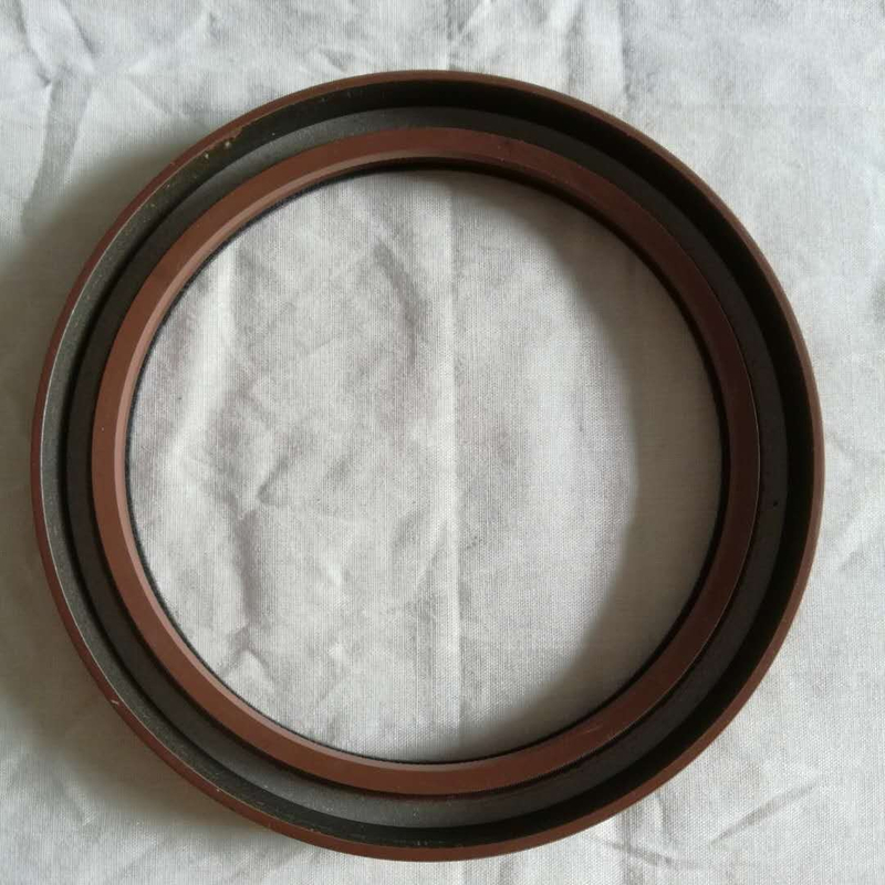 04150782 Deutz 912/913 front crankshaft oil seal 